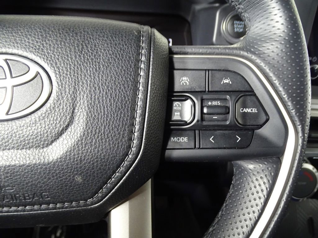 Used 2025 Toyota 4Runner SR5 image 18