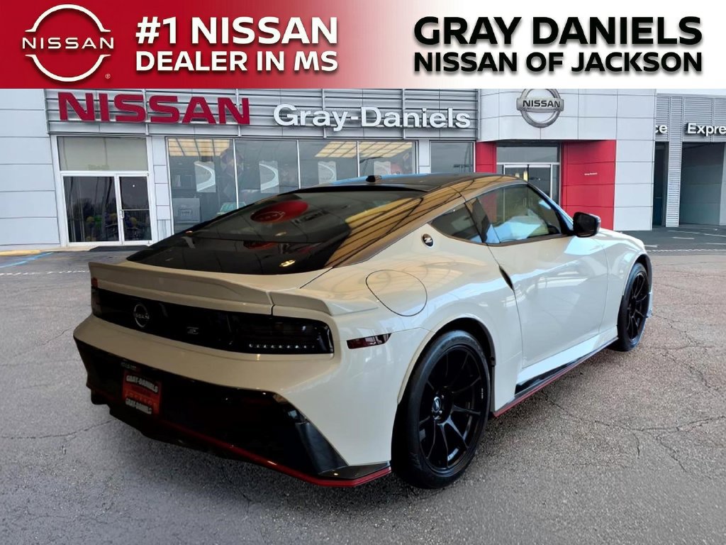 New 2026 Nissan Z NISMO w/ Floor Mat Package RWD image 7
