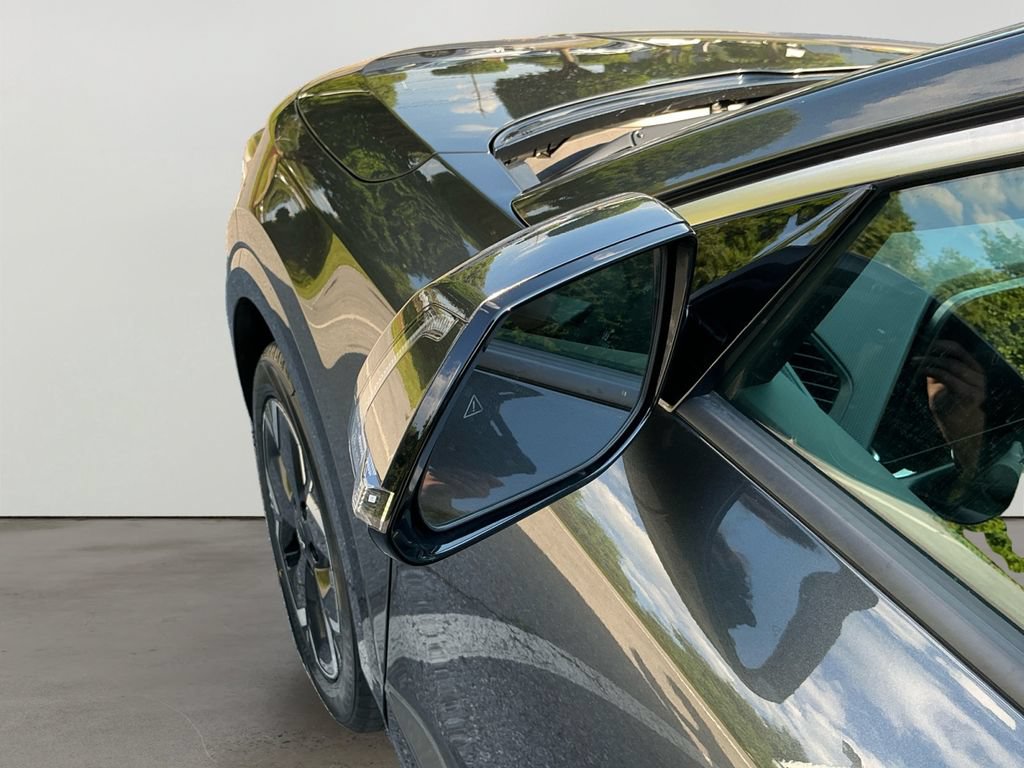Used 2024 Kia Niro Wind FWD image 11