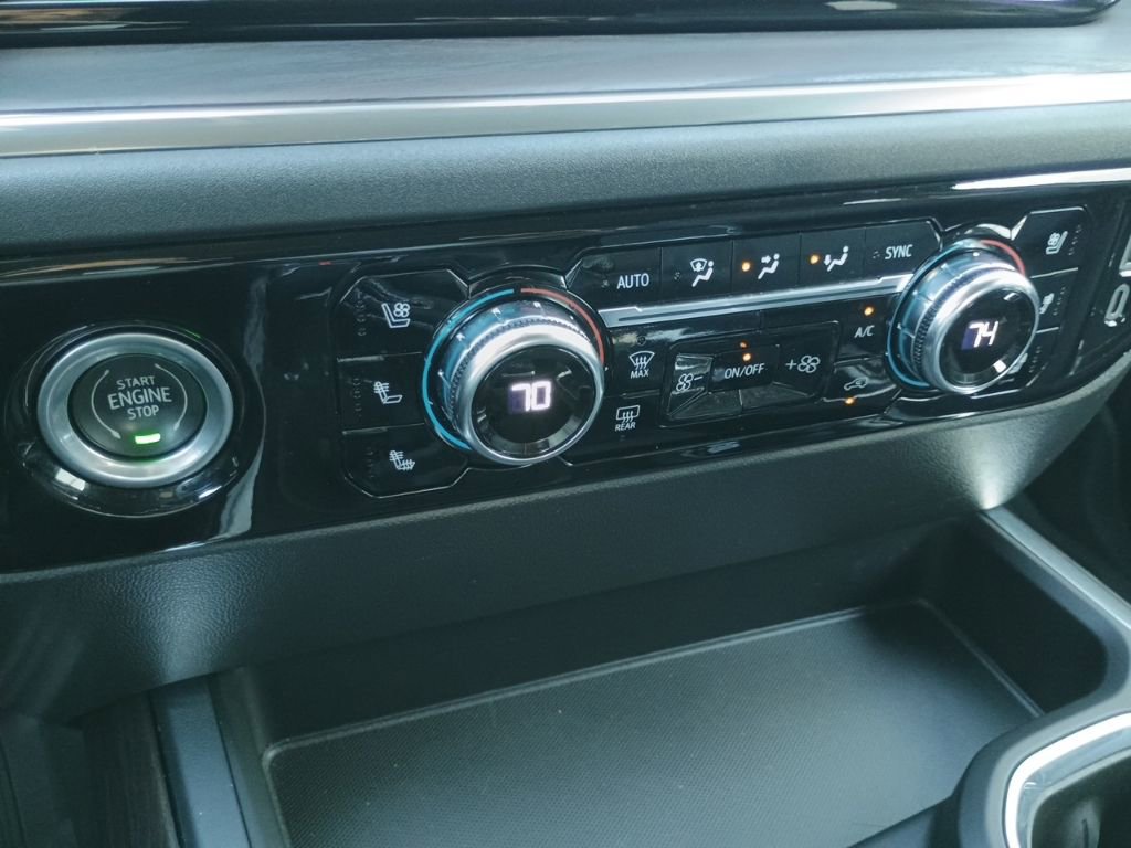 Used 2023 GMC Sierra 1500 SLT w/ SLT Premium Package image 20