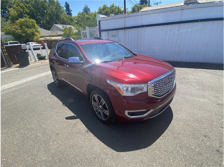 Used 2018 GMC Acadia Denali w/ Technology Package