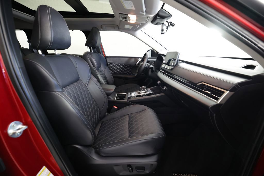 Used 2024 Mitsubishi Outlander SEL FWD image 10