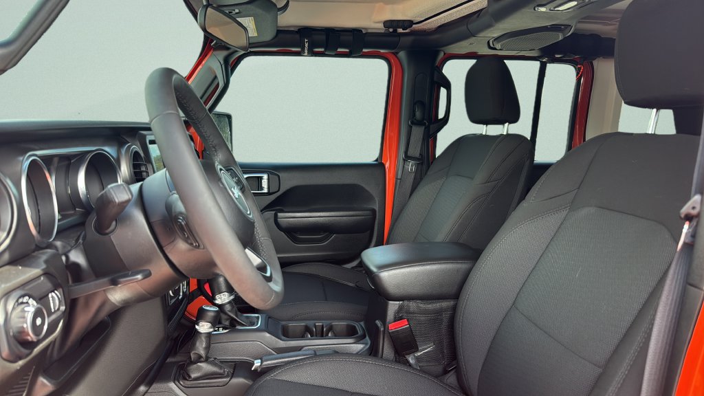 Used 2023 Jeep Wrangler Unlimited Sport AWD/4WD image 10