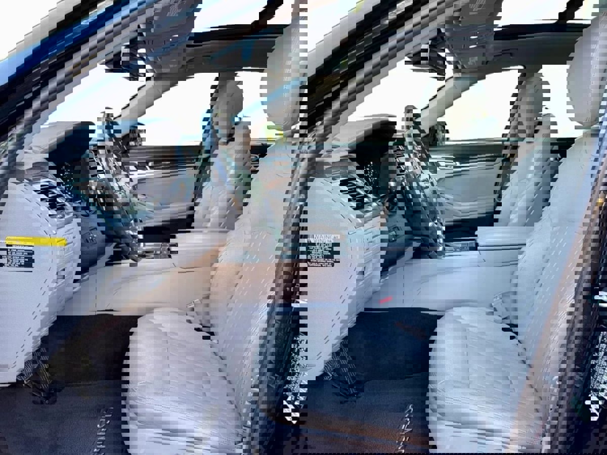 Used 2017 Genesis G80 3.8 w/ Option Group 02 image 11