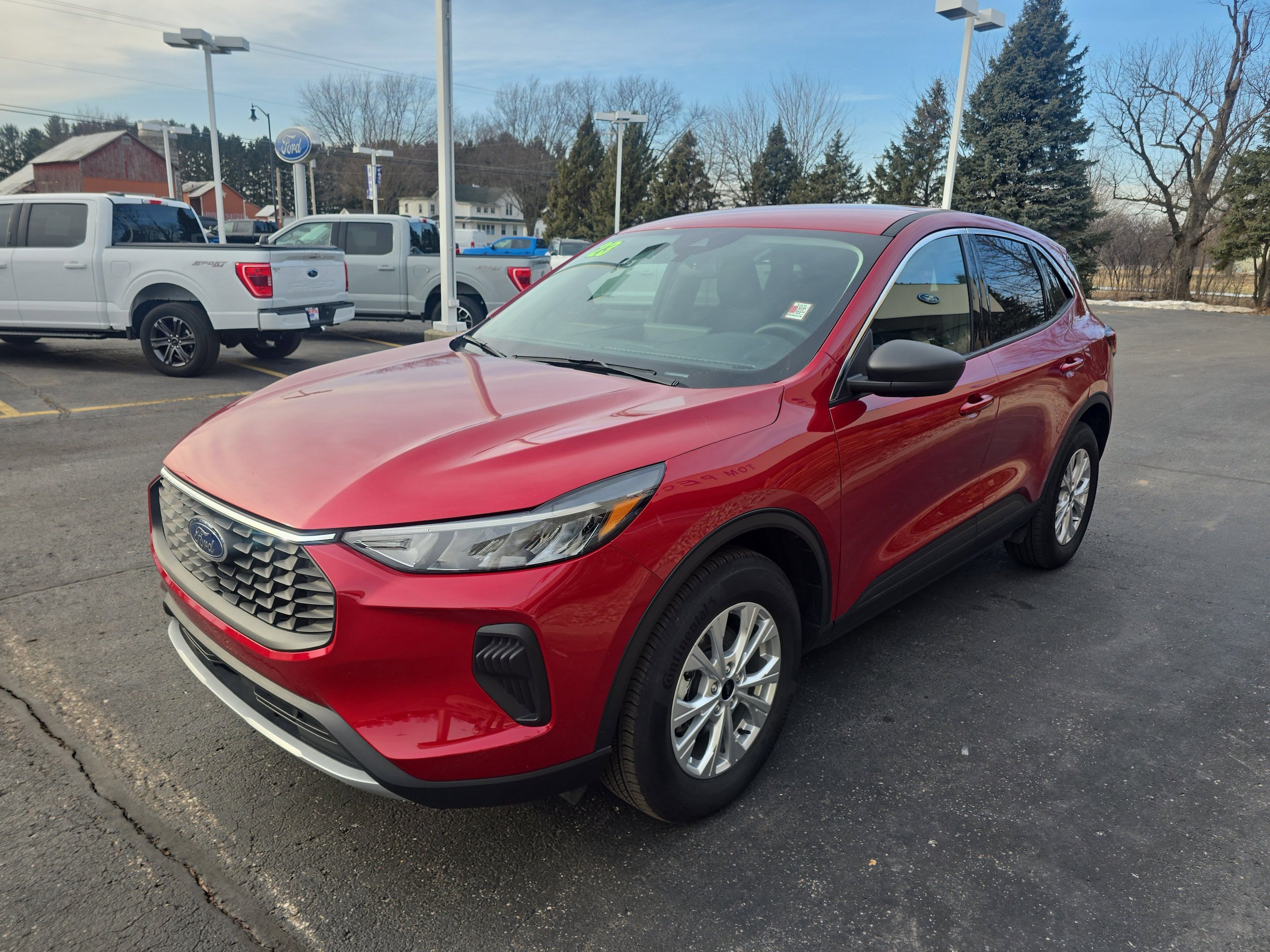 Used 2023 Ford Escape Active w/ Tech Pack #1 AWD/4WD image 4