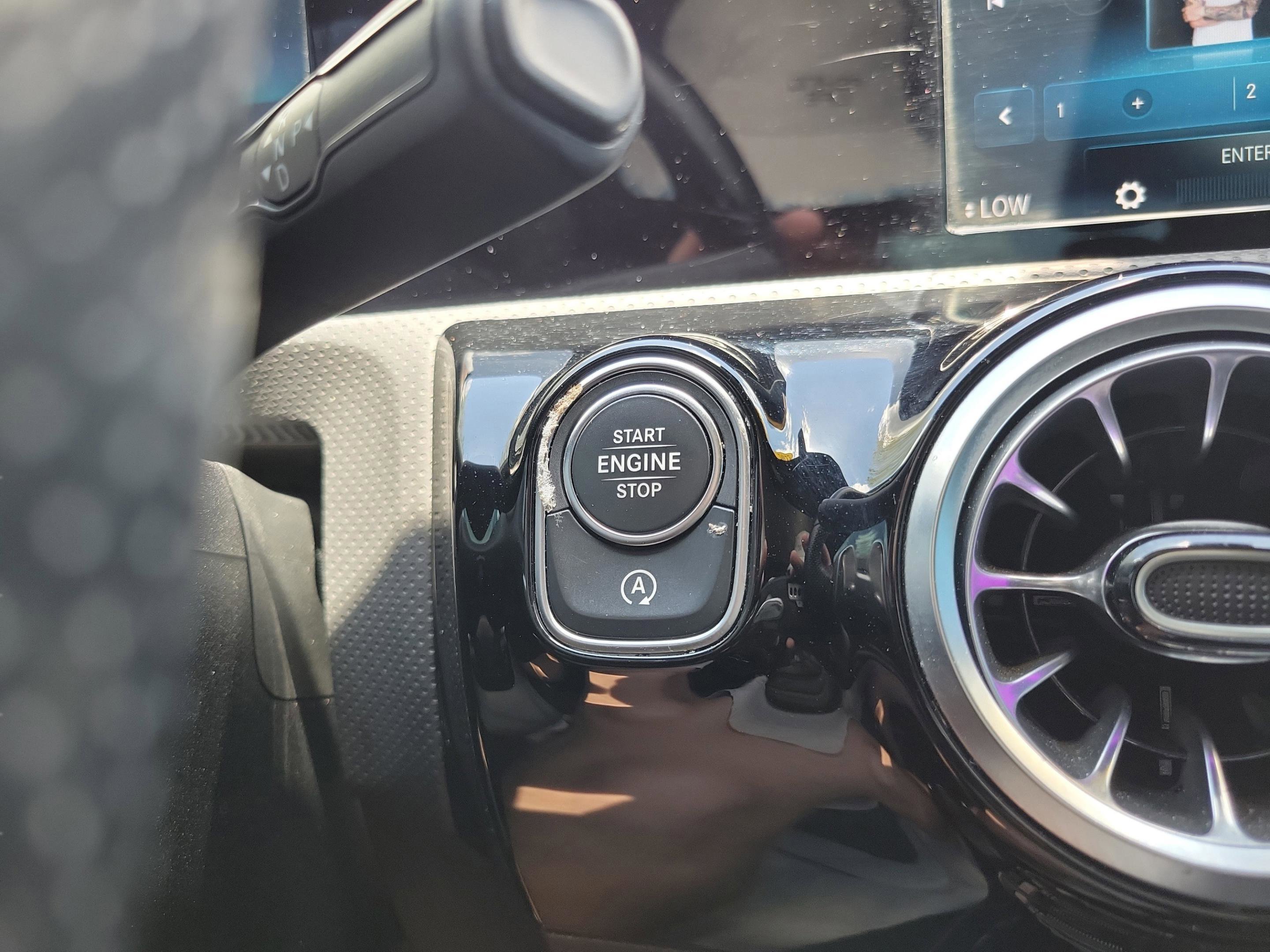 Used 2022 Mercedes-Benz CLA 250 image 23