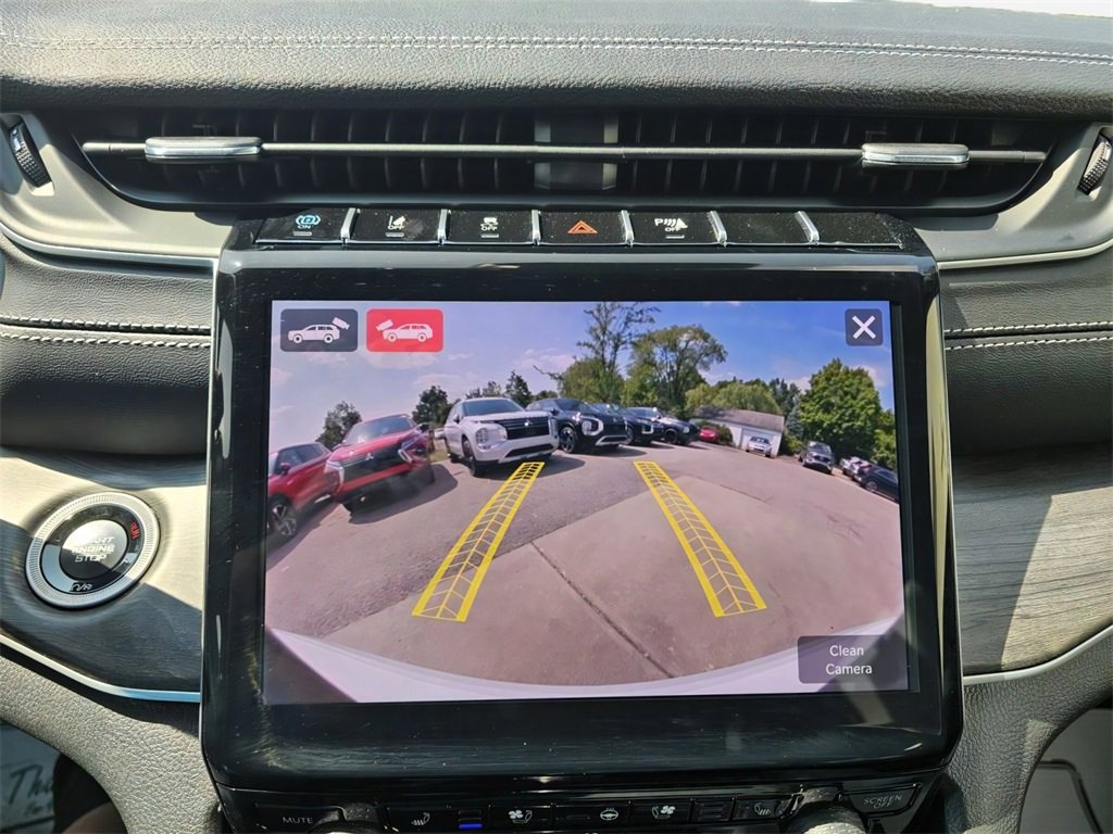 Used 2025 Jeep Grand Cherokee Limited 4xe image 22