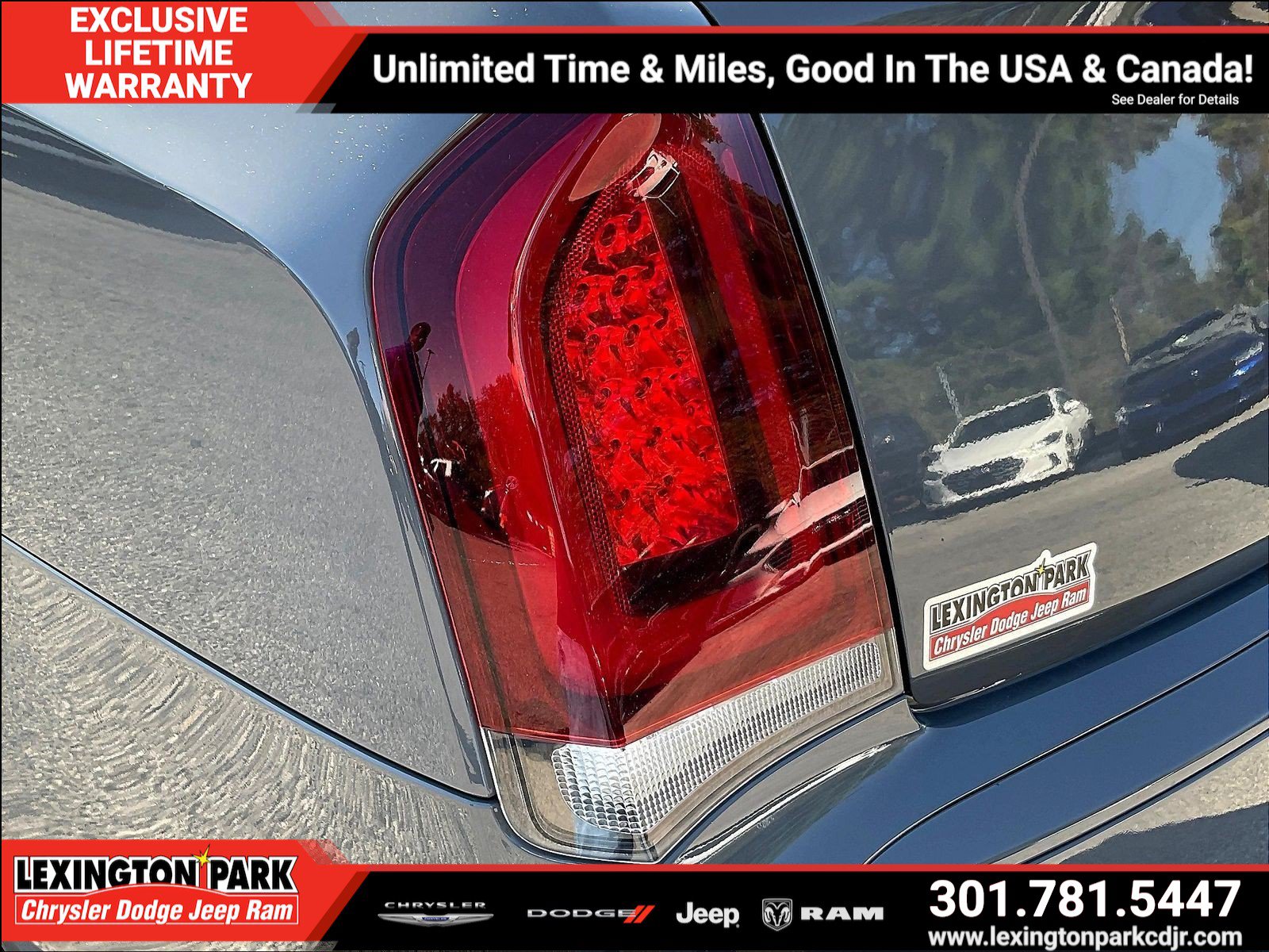 Used 2018 Chrysler 300 S RWD image 21