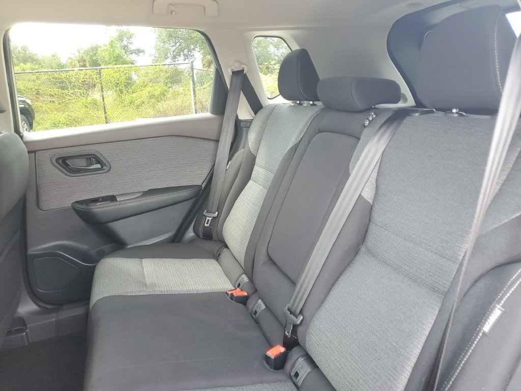 Certified 2021 Nissan Rogue S FWD image 16