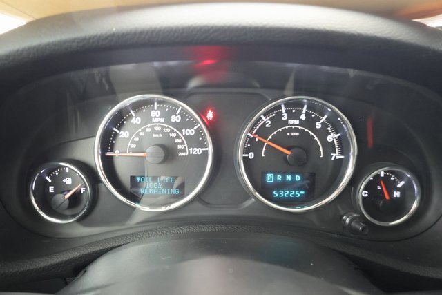 Used 2018 Jeep Wrangler Unlimited Sahara w/ Connectivity Group image 14