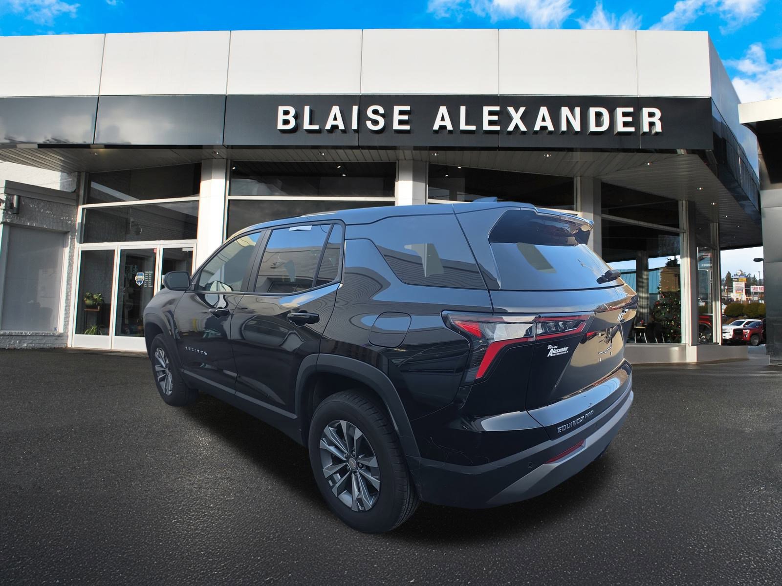 Used 2025 Chevrolet Equinox LT image 8