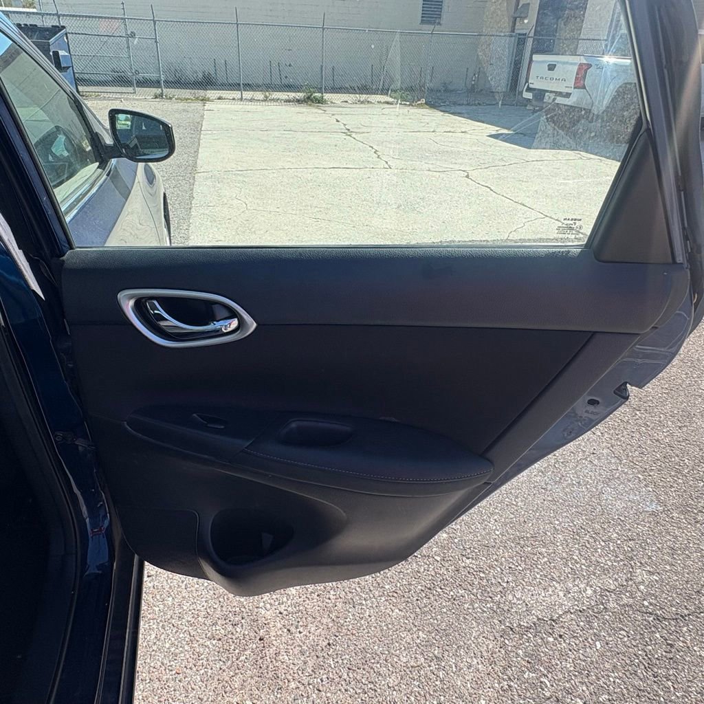 Used 2016 Nissan Sentra SV image 15