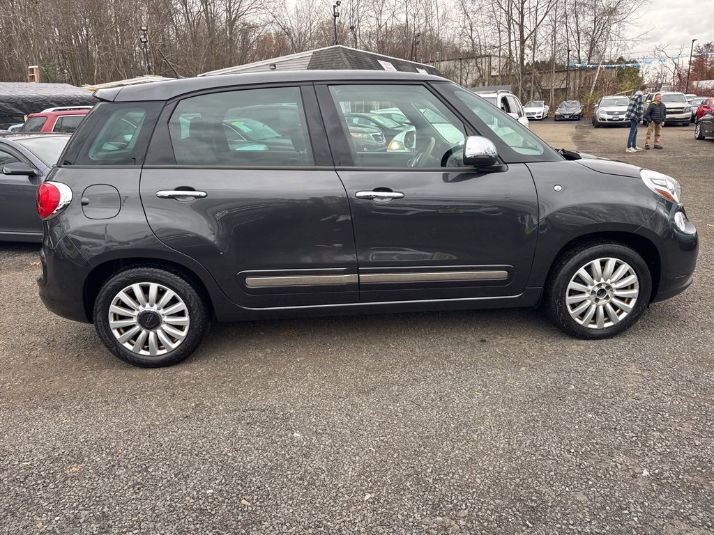 Used 2016 FIAT 500L Lounge image 4