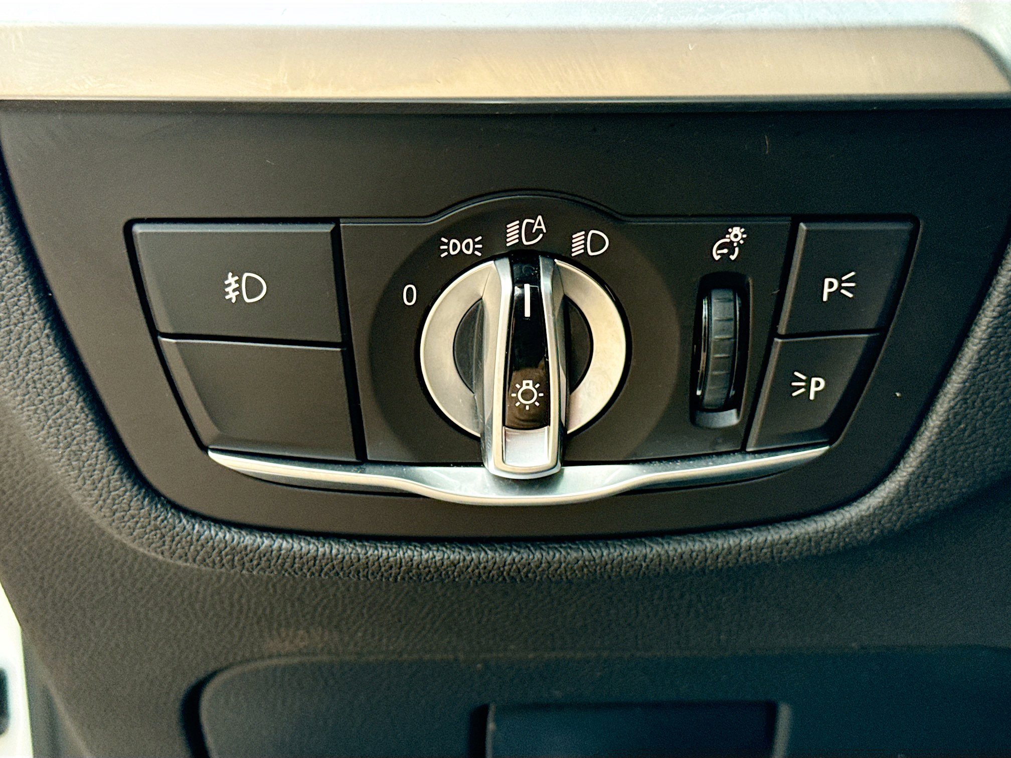 Used 2021 BMW X3 sDrive30i w/ Executive Package image 35