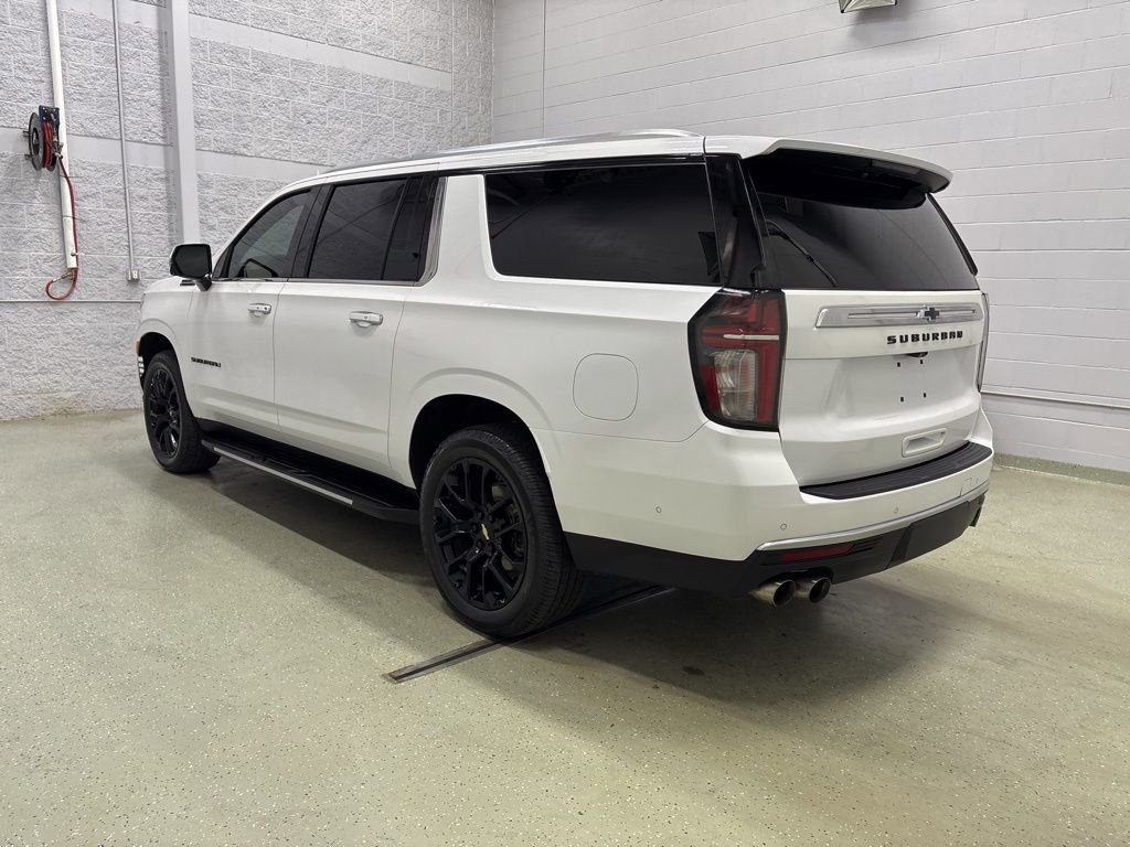 Used 2023 Chevrolet Suburban High Country w/ Advanced Technology Package image 5