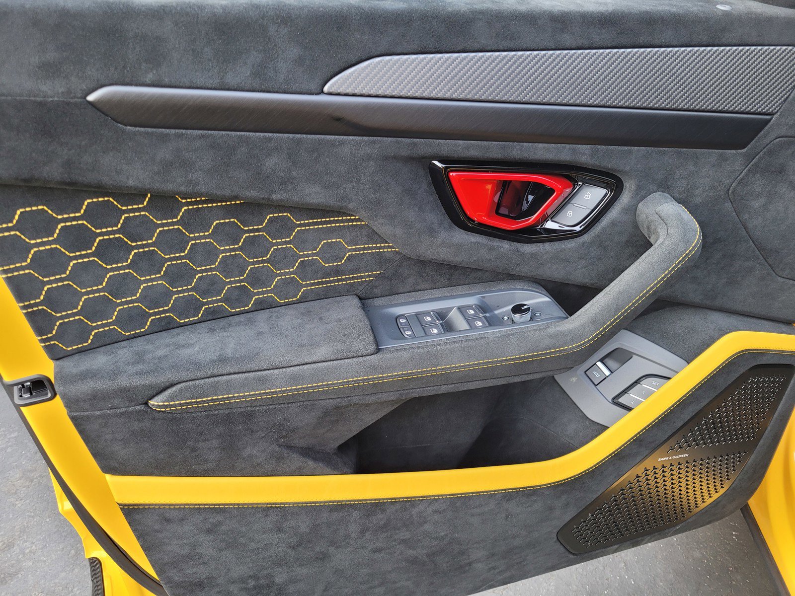 Used 2024 Lamborghini Urus Performante image 12