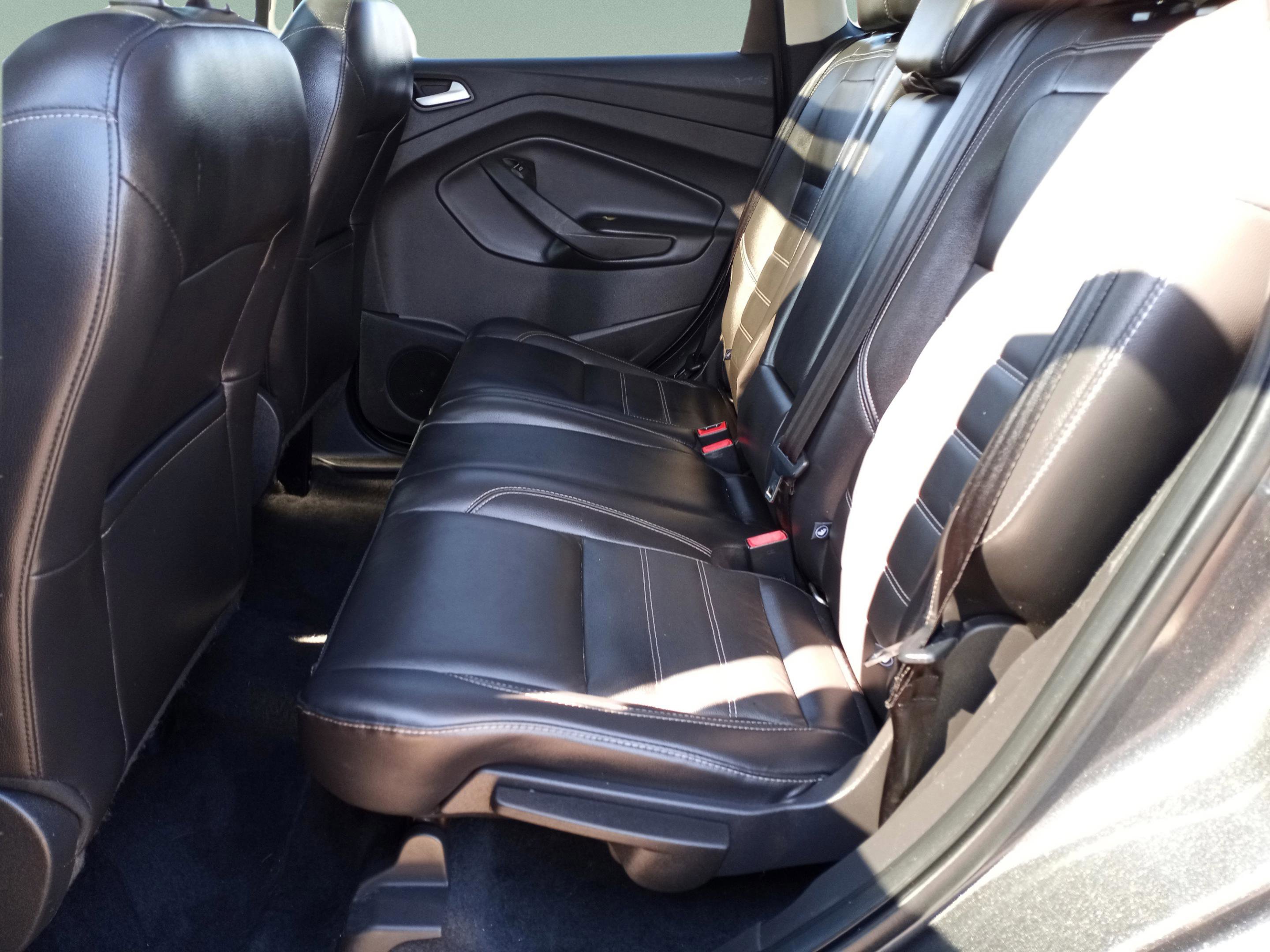 Used 2017 Ford Escape Titanium image 29