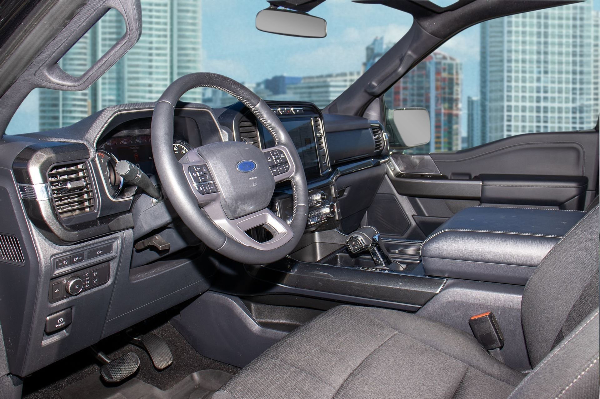 Used 2022 Ford F150 XLT w/ Equipment Group 302A High image 6