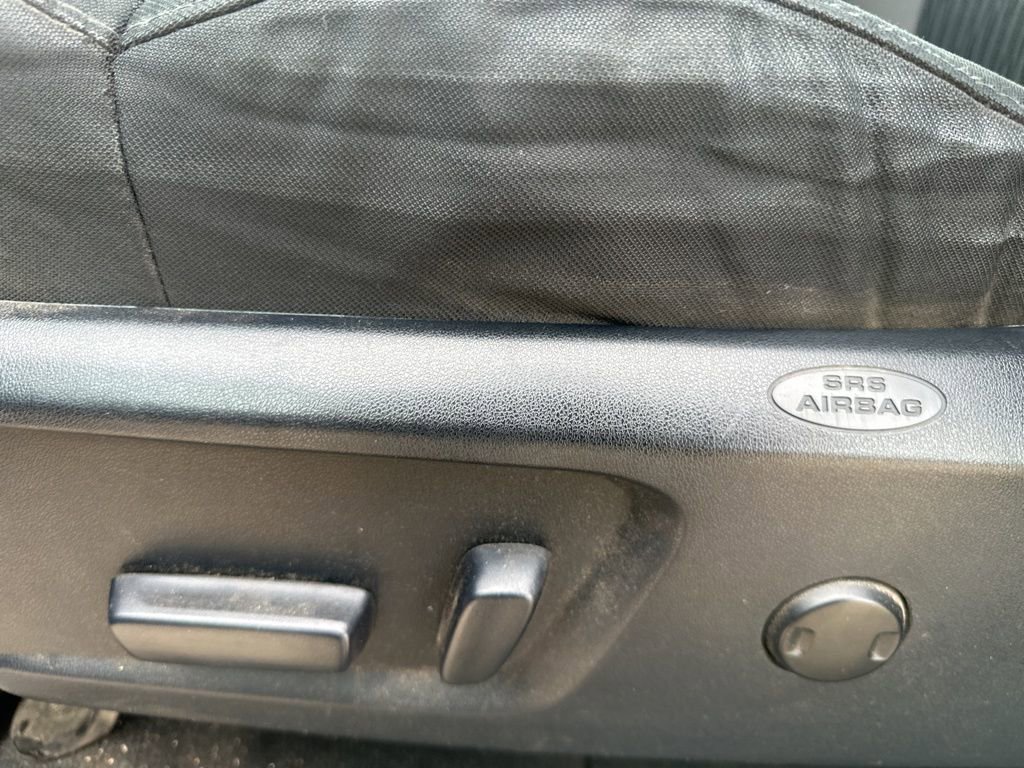 Used 2014 Toyota Tundra SR5 w/ TRD Off Road Package image 5