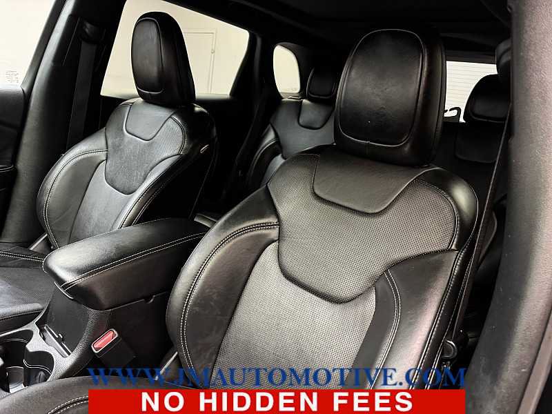 Used 2021 Jeep Cherokee Latitude Lux 80th Anniv w/ Quick Order Package 26U 80TH FWD image 14