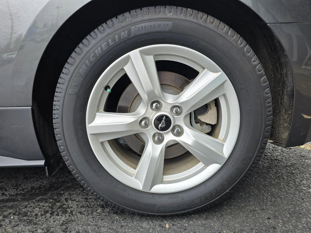 Used 2017 Ford Mustang Coupe image 6