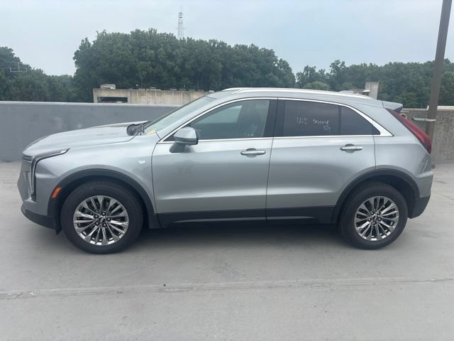 Certified 2025 Cadillac XT4 Premium Luxury AWD/4WD image 2