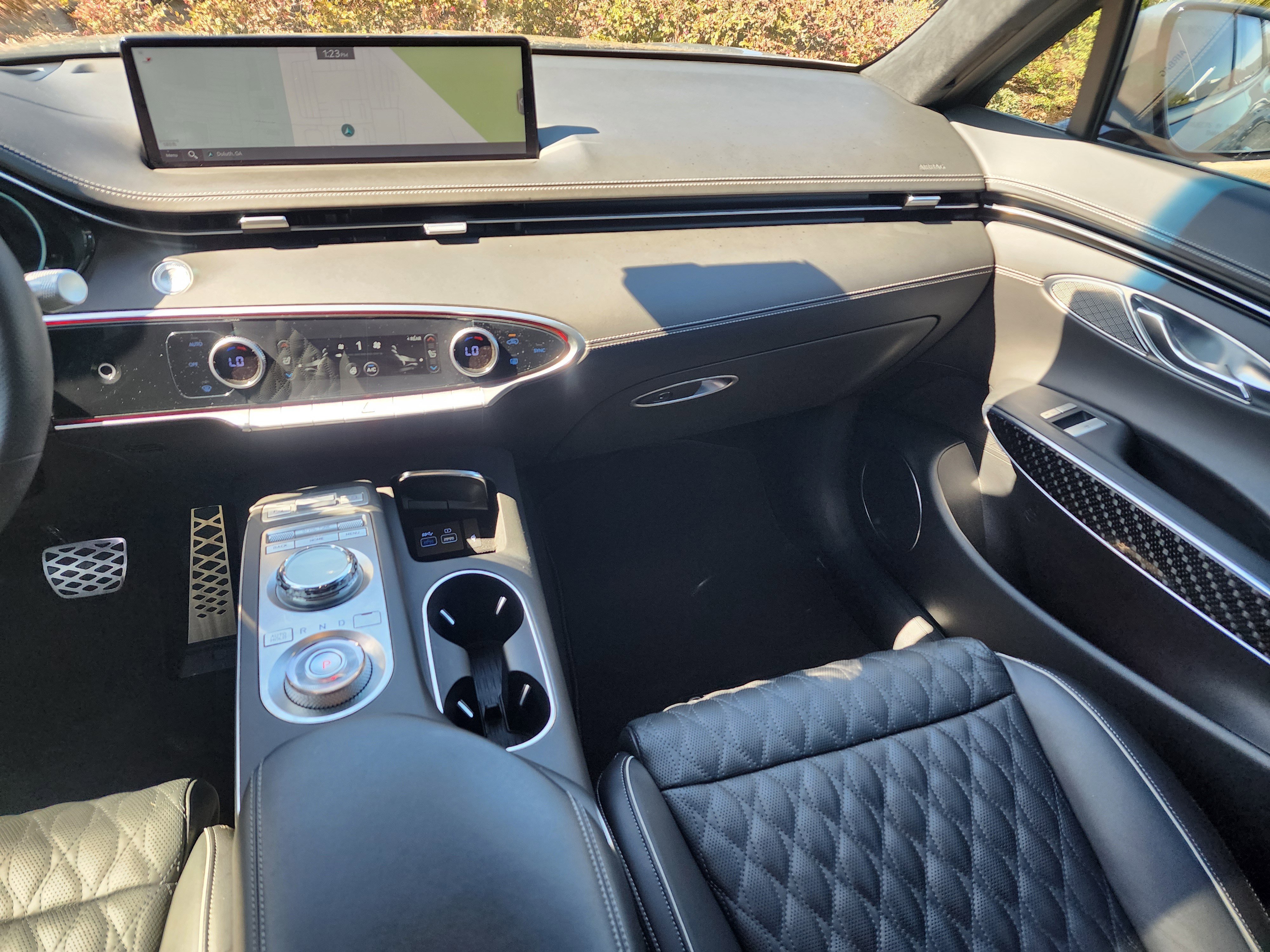 Used 2024 Genesis GV70 3.5T Sport w/ Sport Prestige Package image 21