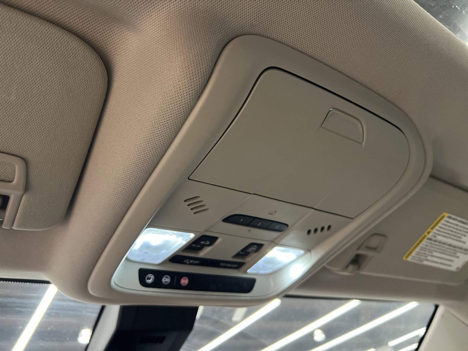 Used 2023 GMC Terrain Denali image 33