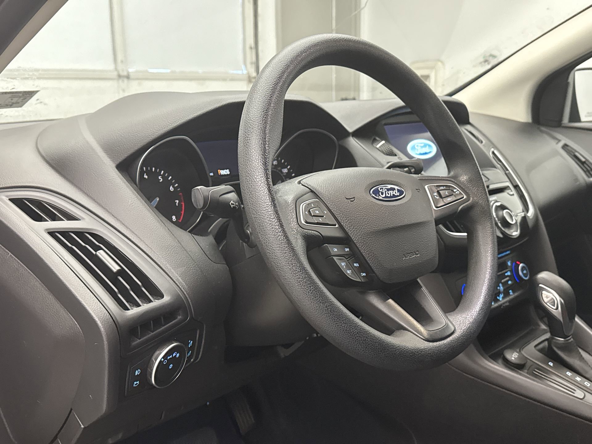 Used 2018 Ford Focus SEL FWD image 7