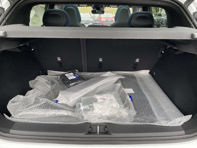 New 2026 Volvo EX30 Plus w/ Protection Package Premier AWD/4WD image 17