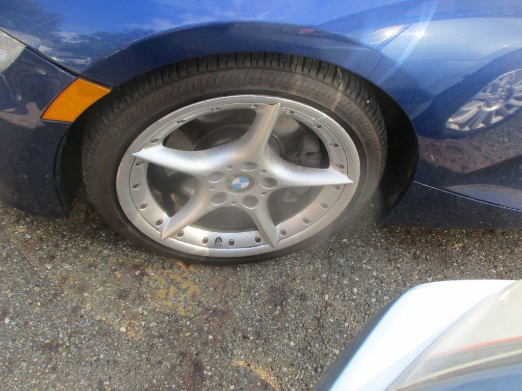 Used 2007 BMW Z4 3.0si image 3