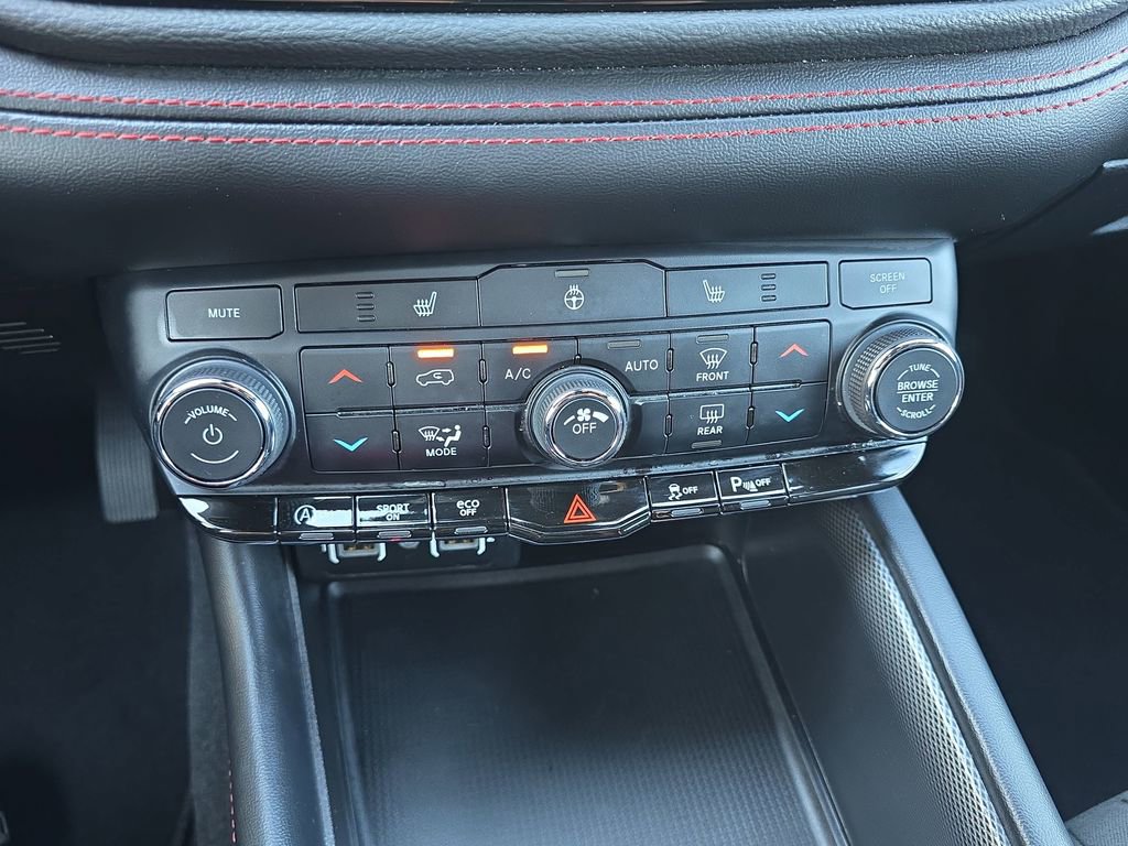 Used 2025 Dodge Durango GT image 25