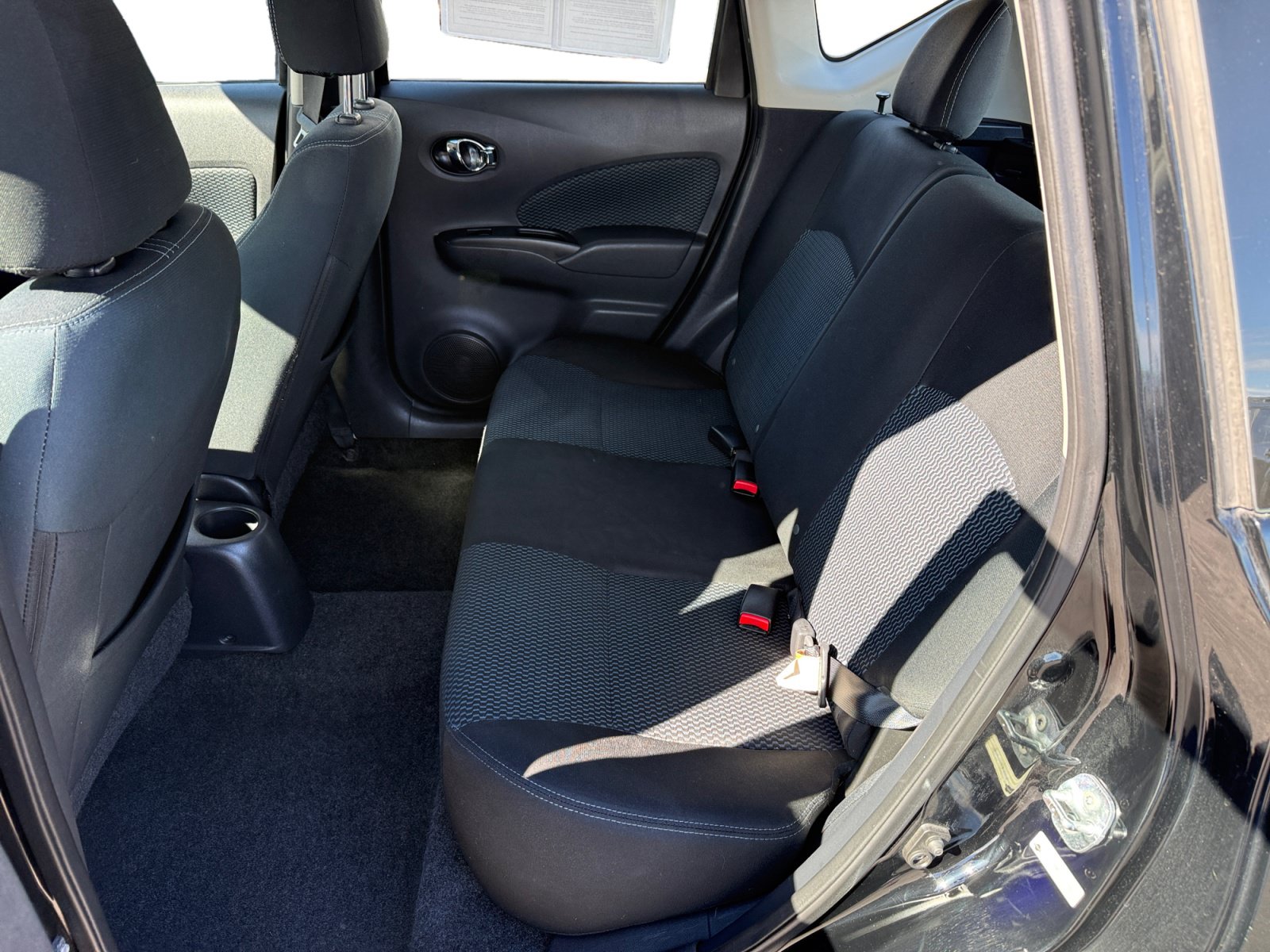 Used 2015 Nissan Versa Note SV FWD image 16