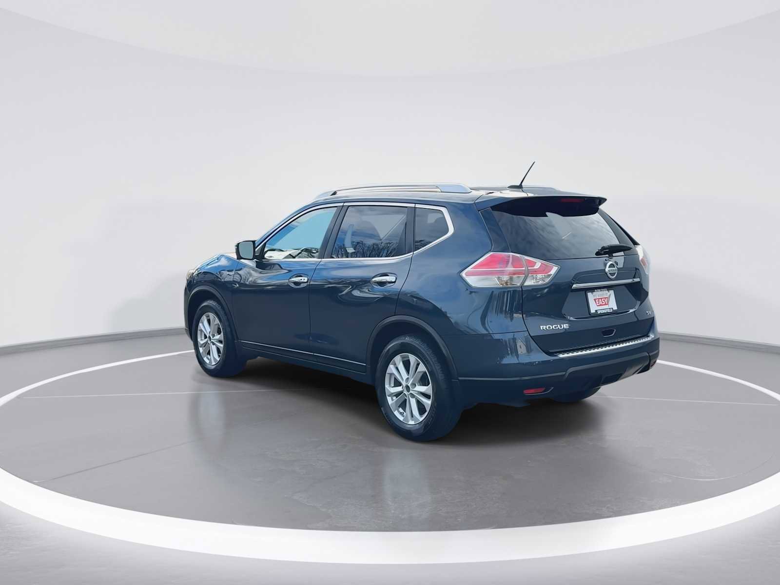 Used 2016 Nissan Rogue SV w/ SV Premium Package image 6