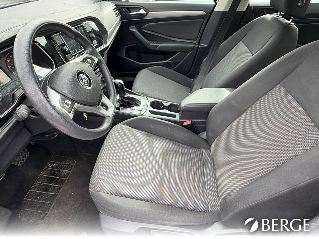 Used 2021 Volkswagen Jetta SE image 17