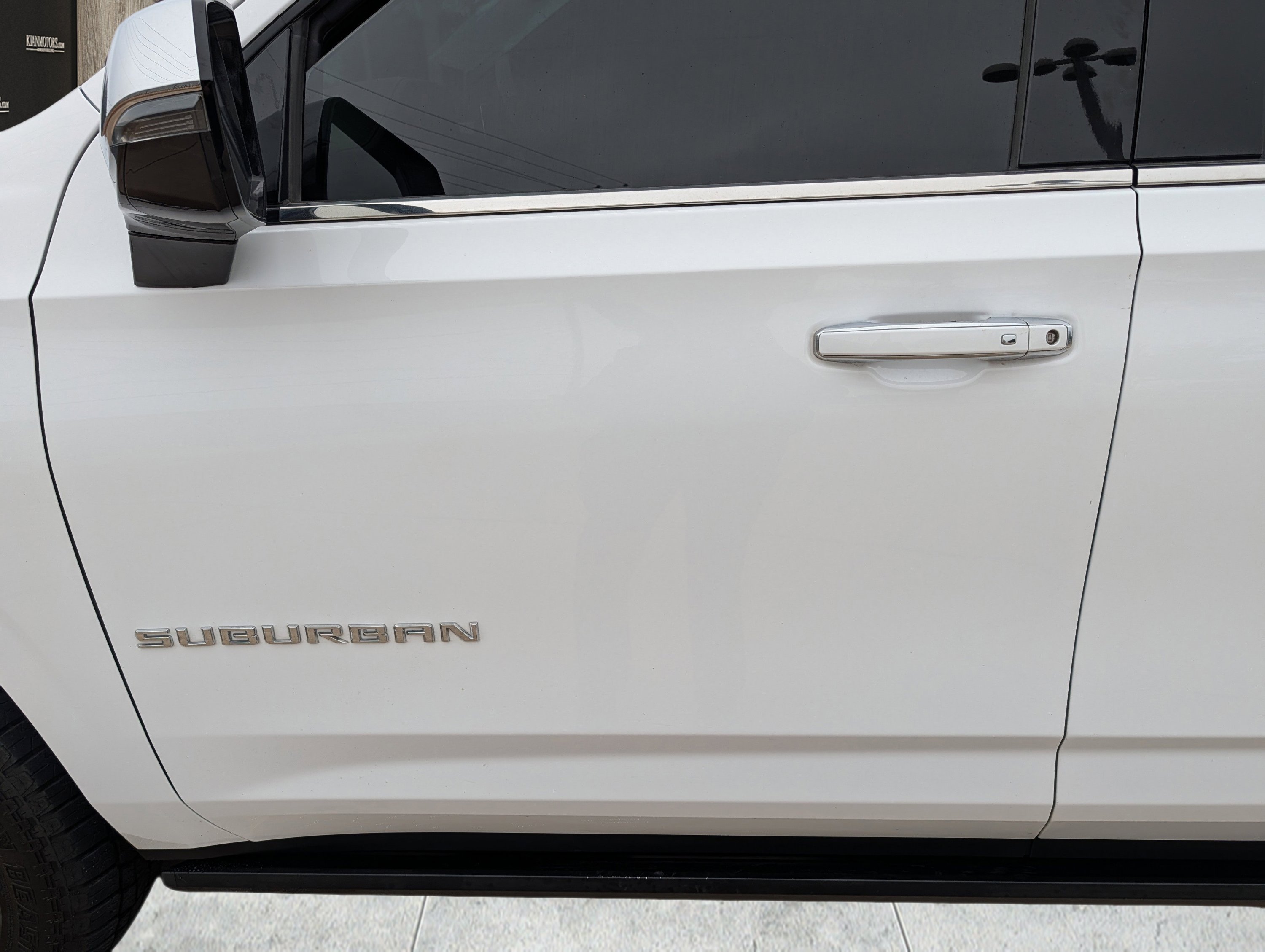 Used 2022 Chevrolet Suburban Premier w/ Max Trailering Package AWD/4WD image 13