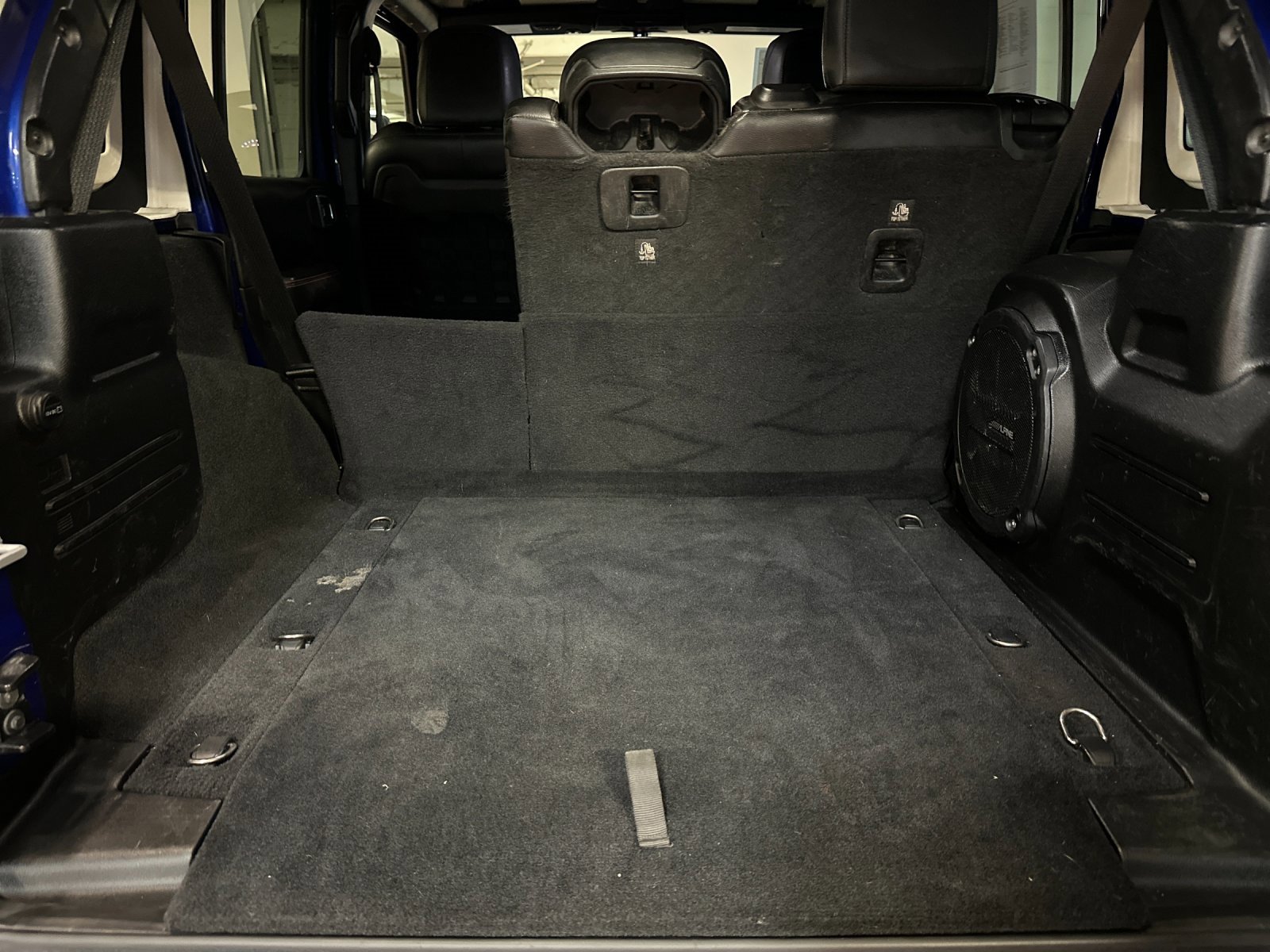 Used 2018 Jeep Wrangler Unlimited Rubicon image 14