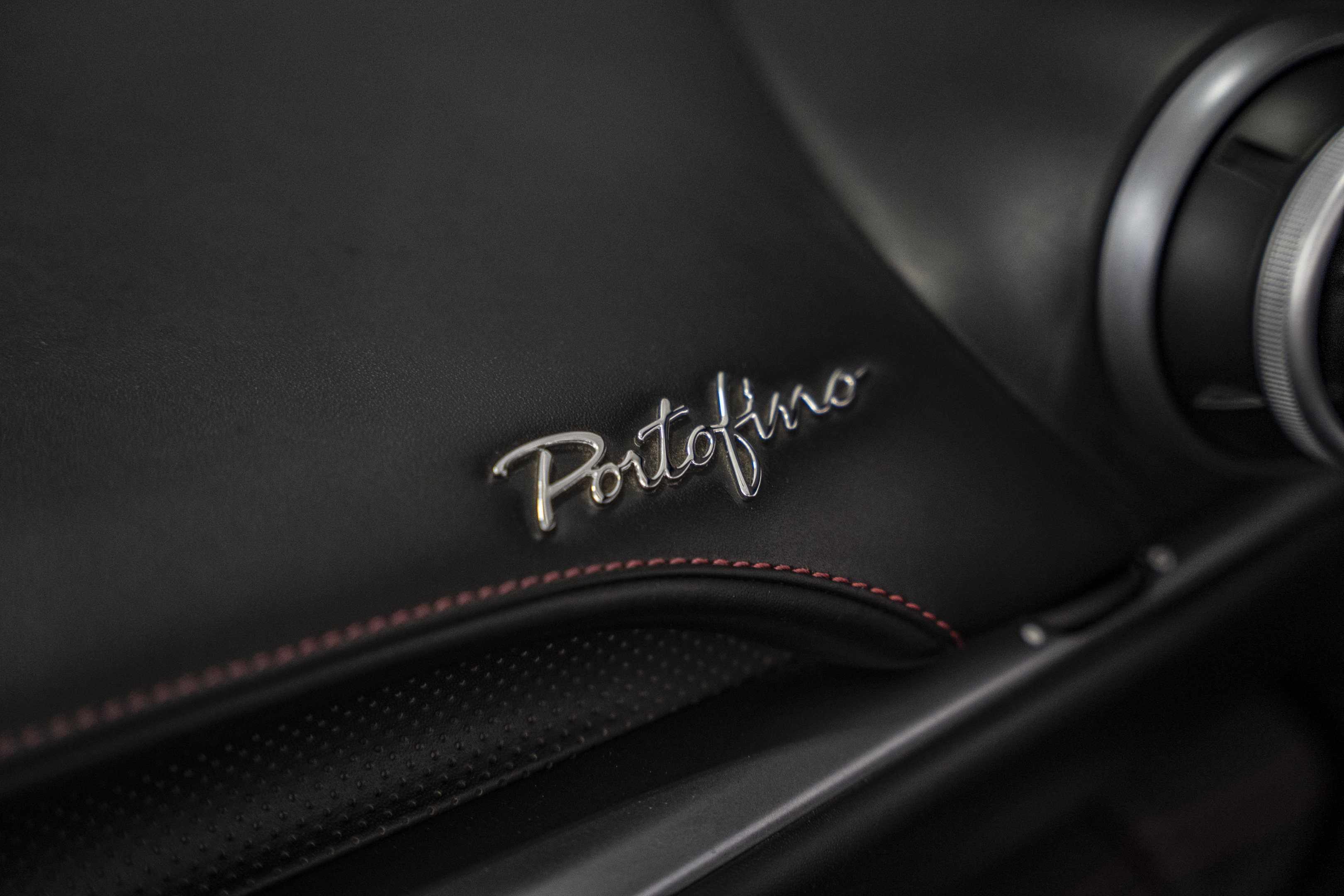 Used 2019 Ferrari Portofino RWD image 36