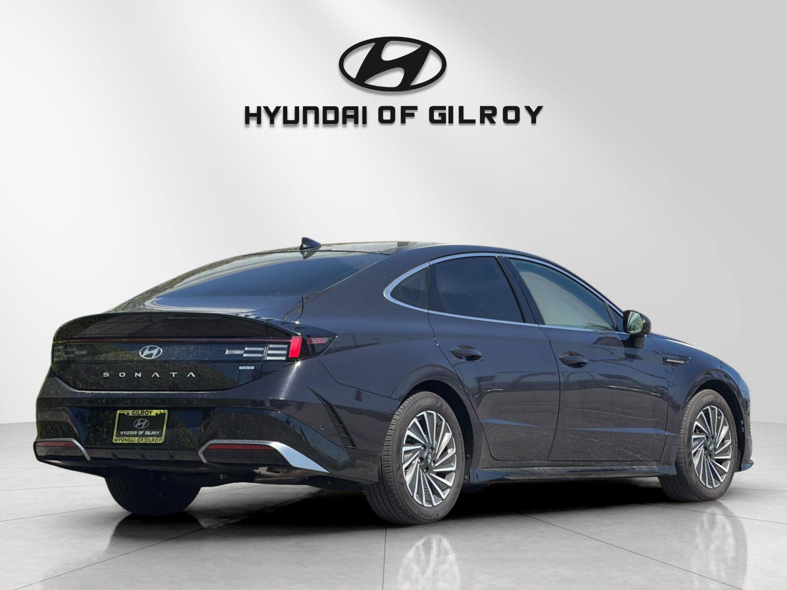 Used 2024 Hyundai Sonata Limited FWD image 5