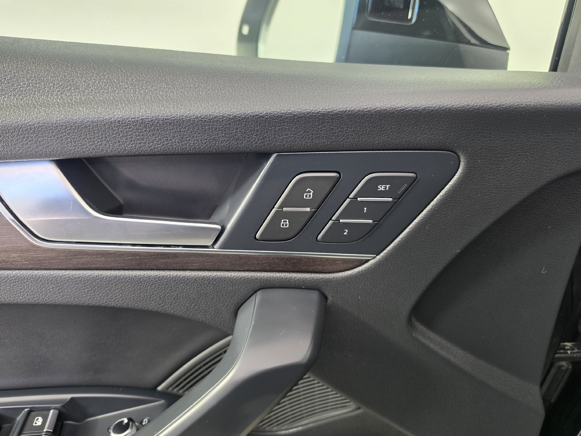Certified 2024 Audi Q5 2.0T Premium Plus AWD/4WD image 21