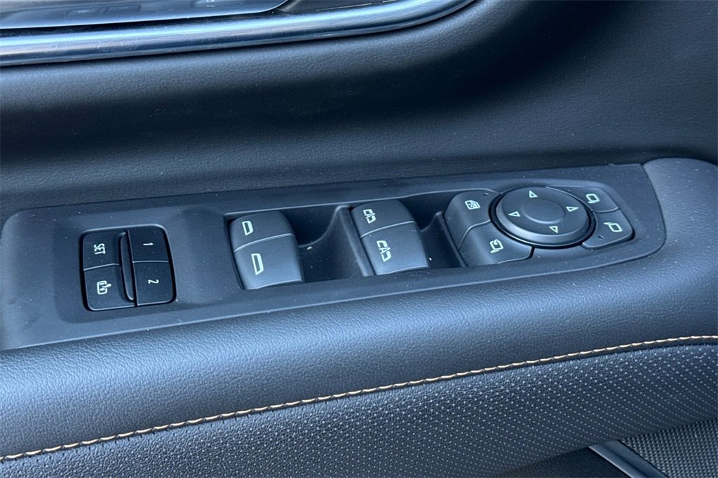 Certified 2024 GMC Yukon XL AT4 image 12