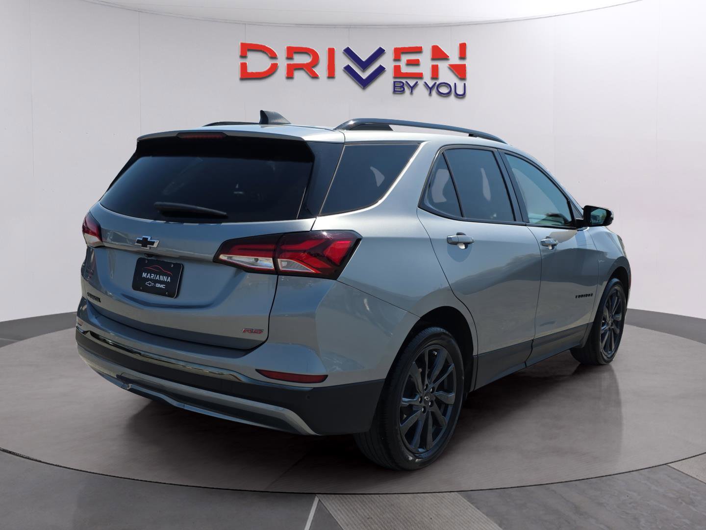 Used 2023 Chevrolet Equinox RS w/ RS Leather Package image 5