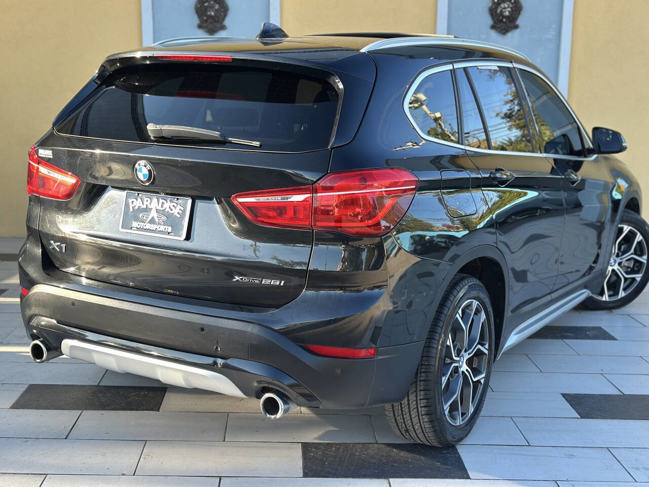 Used 2021 BMW X1 xDrive28i AWD/4WD image 10