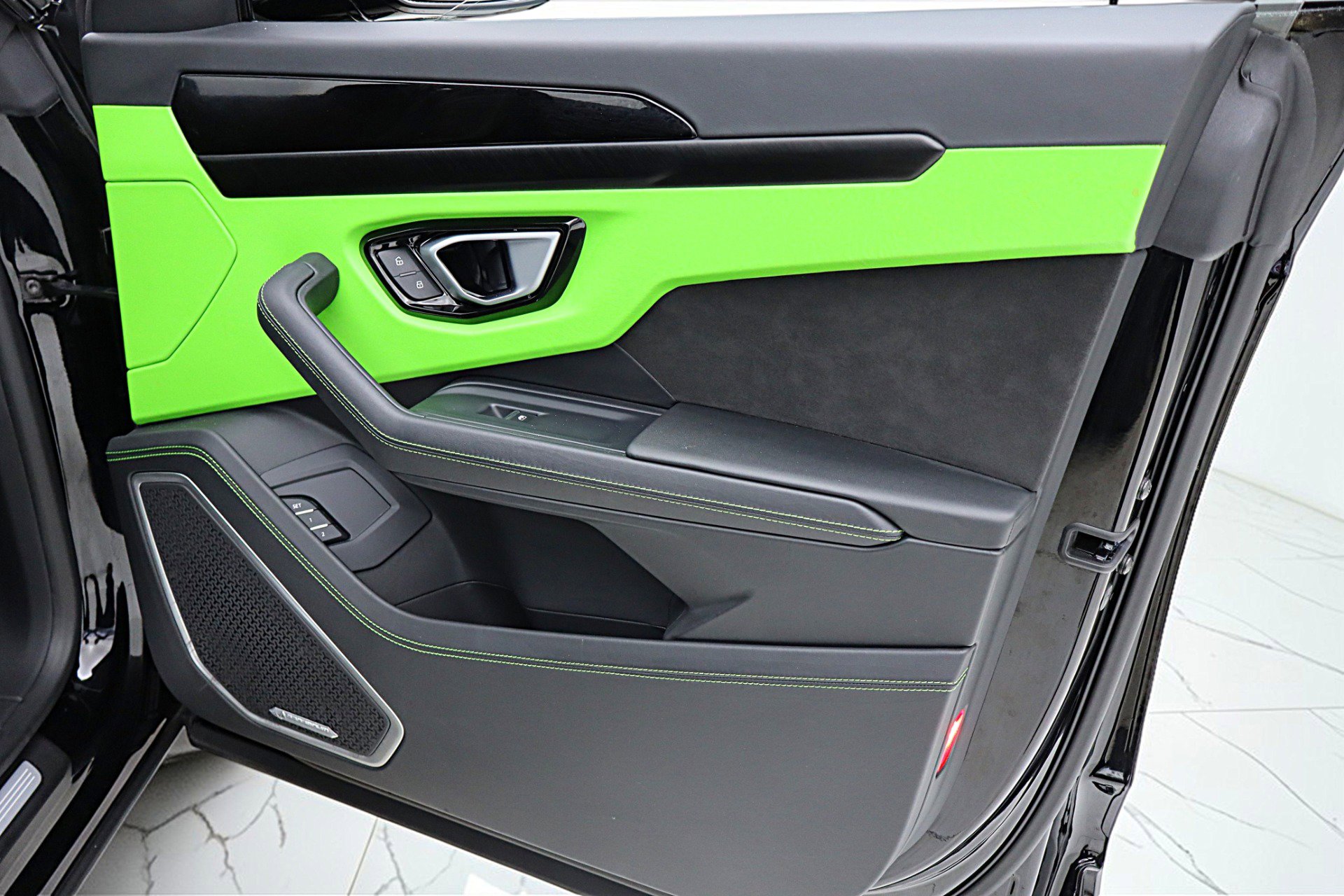 Used 2024 Lamborghini Urus S image 57