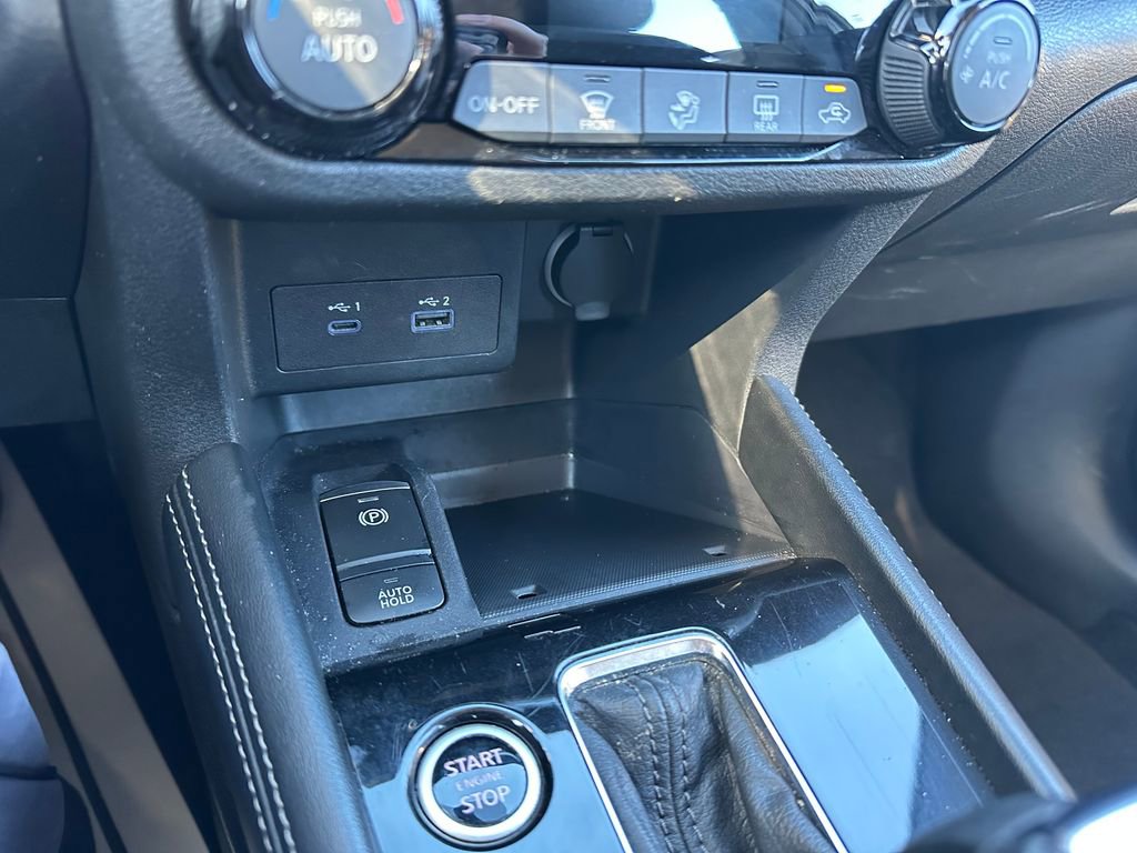 Used 2024 Nissan Kicks SR image 63