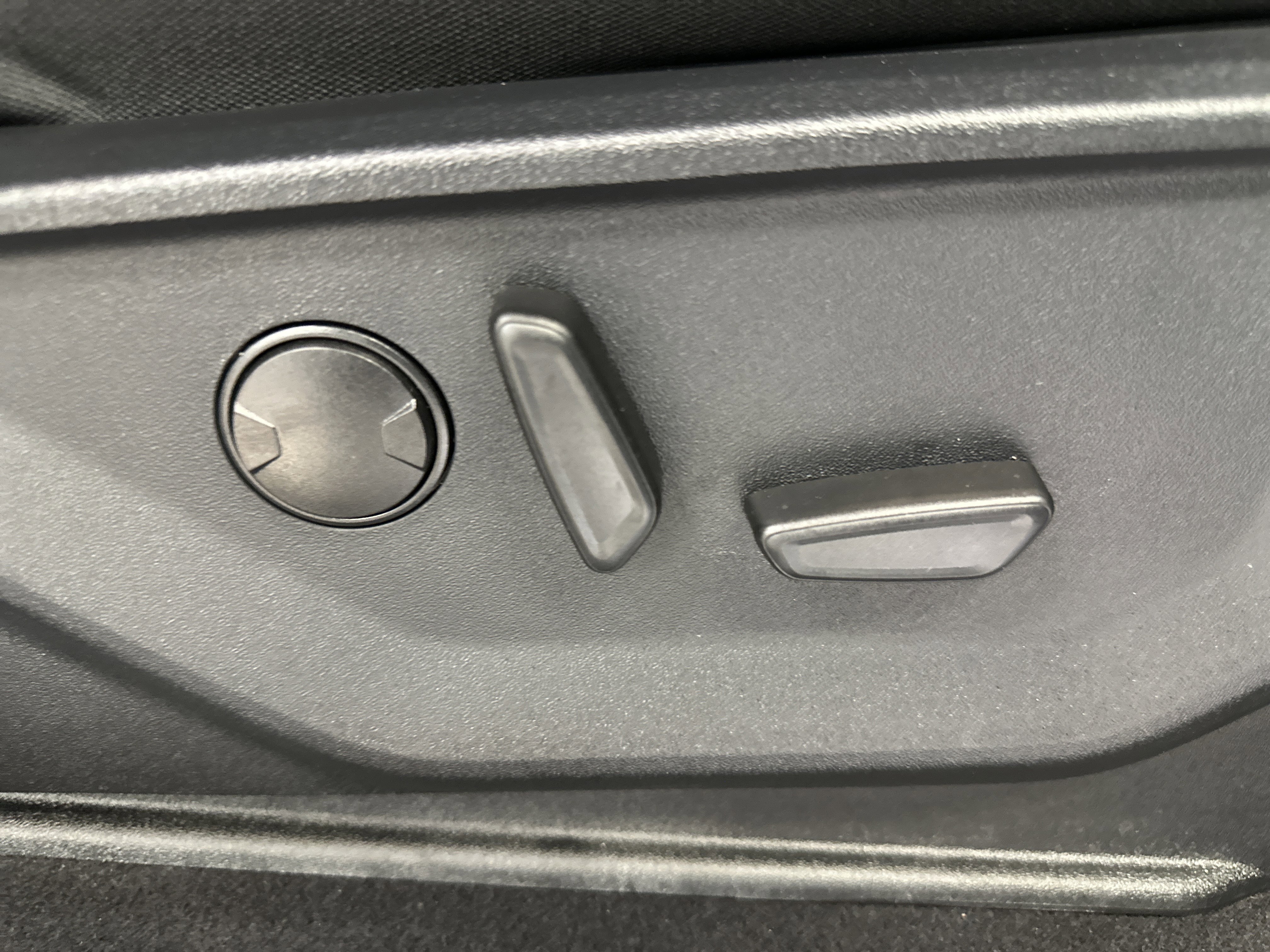 Certified 2023 Ford F150 XLT w/ Equipment Group 302A High image 26