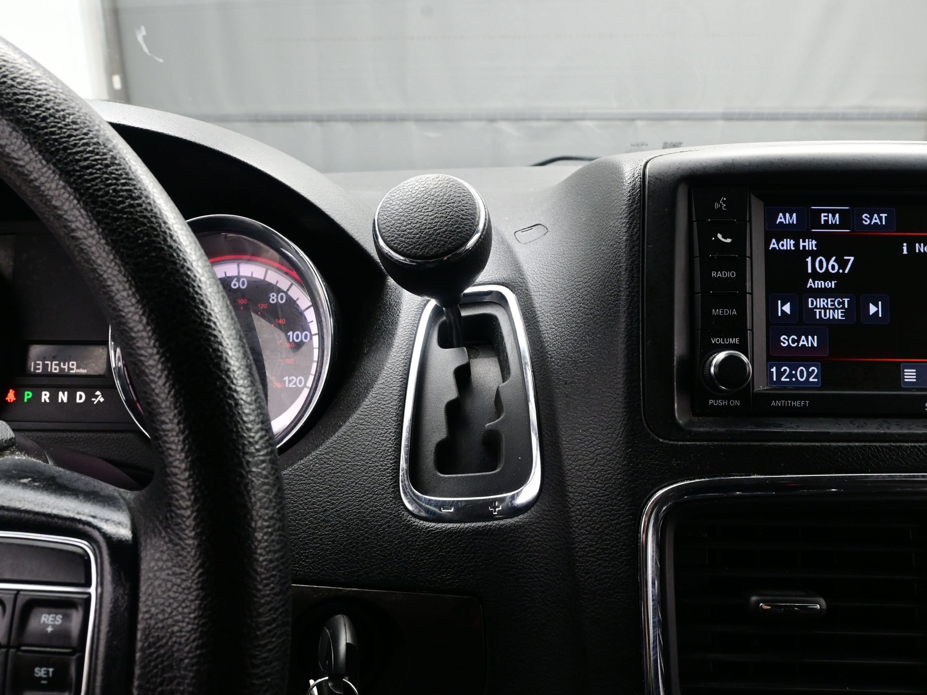 Used 2019 Dodge Grand Caravan SE w/ UConnect Hands-Free Group FWD image 19
