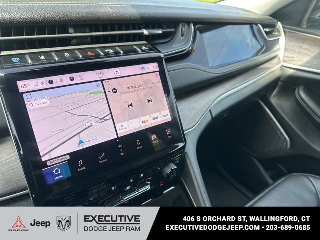 Used 2023 Jeep Grand Cherokee 30th Anniversary AWD/4WD image 12