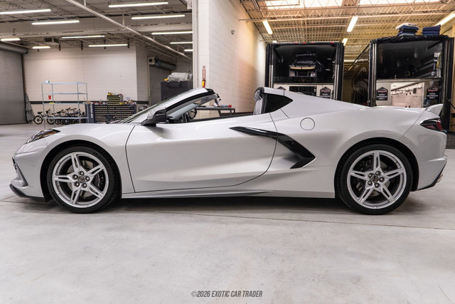 Used 2020 Chevrolet Corvette Stingray Premium Cpe w/ 3LT Preferred Equipment Group image 3