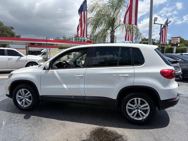 Used 2014 Volkswagen Tiguan S image 3